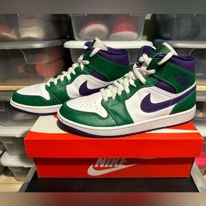 Nike Air Jordan 1 Mid
